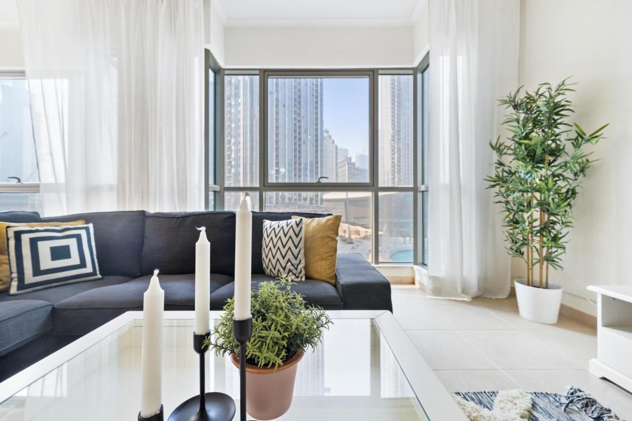 Stylish Apartment With Partial Burj Khalifa View Dubai Exterior foto